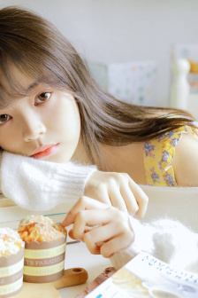 佐伯奈